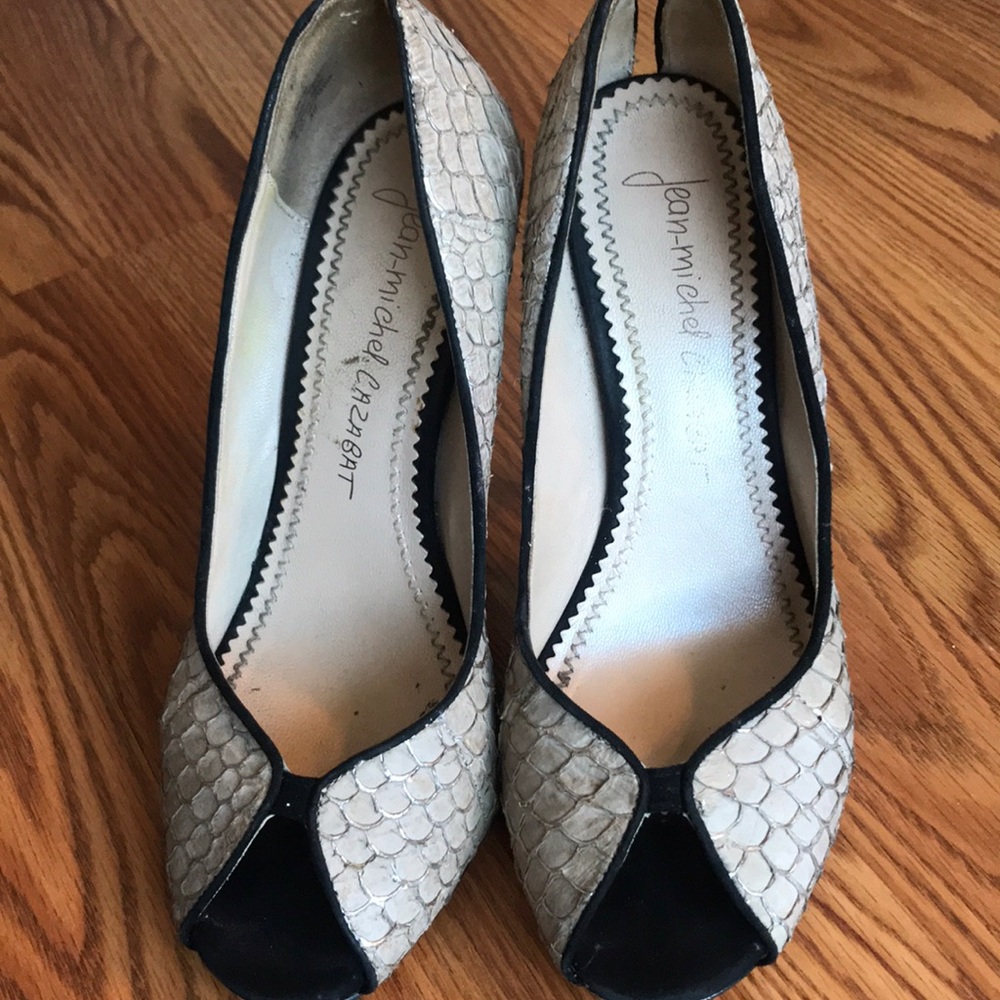 Shoes - Picture 2 of 3